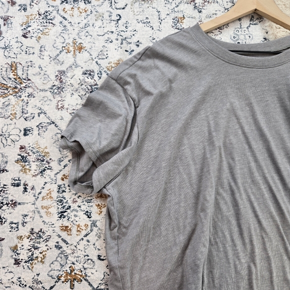 Torrid Signature Jersey Relaxed Crew Tee Plus Size Gray 3 - Picture 4 of 8